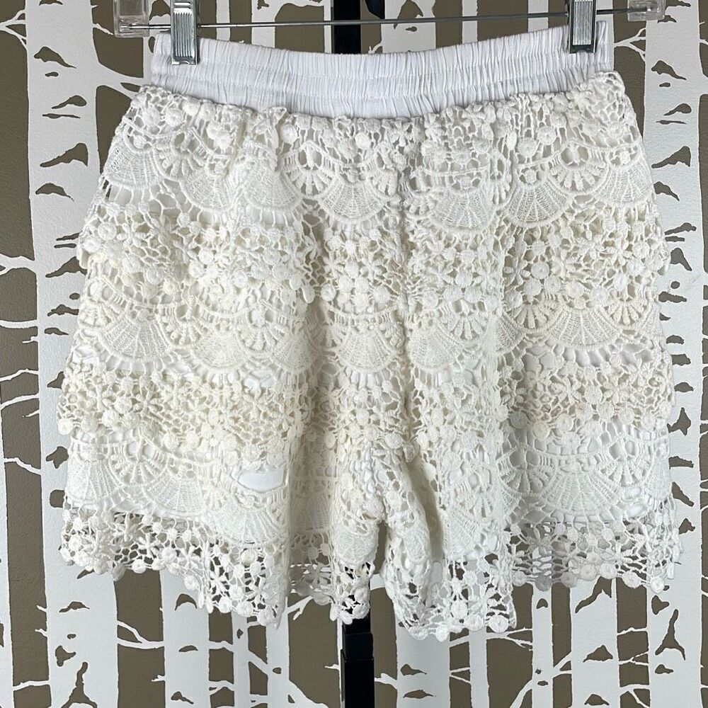 Olsenboye Boho Tiered Crocheted Lace Shorts XS - Picture 10 of 10